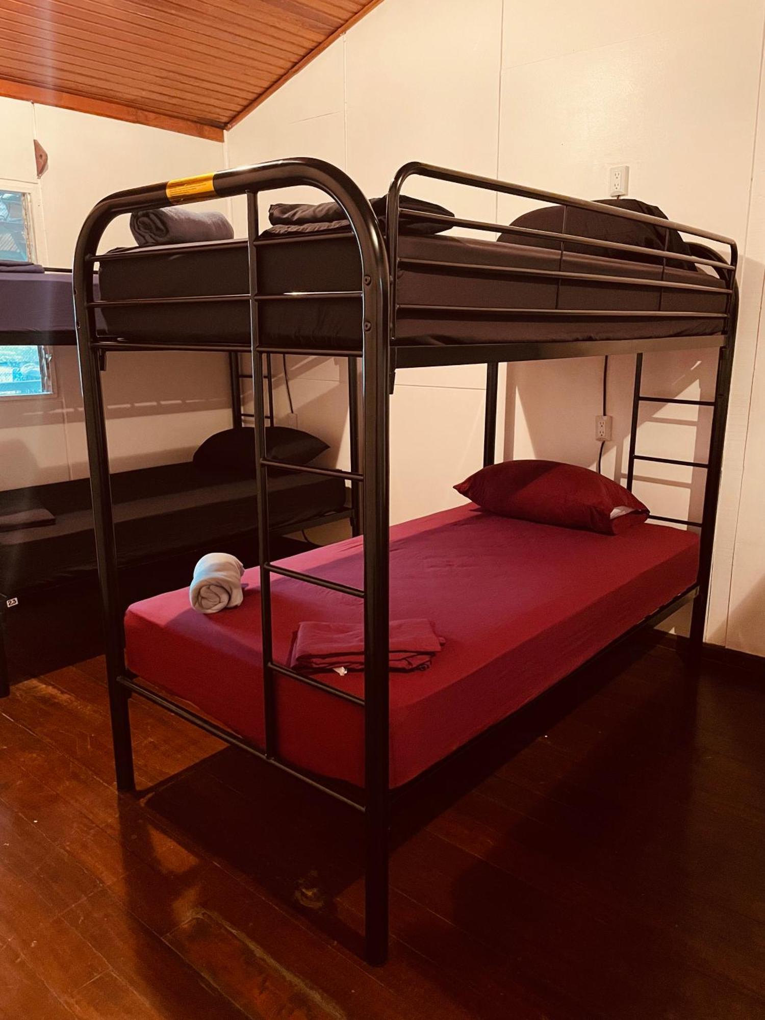 El Clan Hostel Puerto Viejo de Talamanca Экстерьер фото